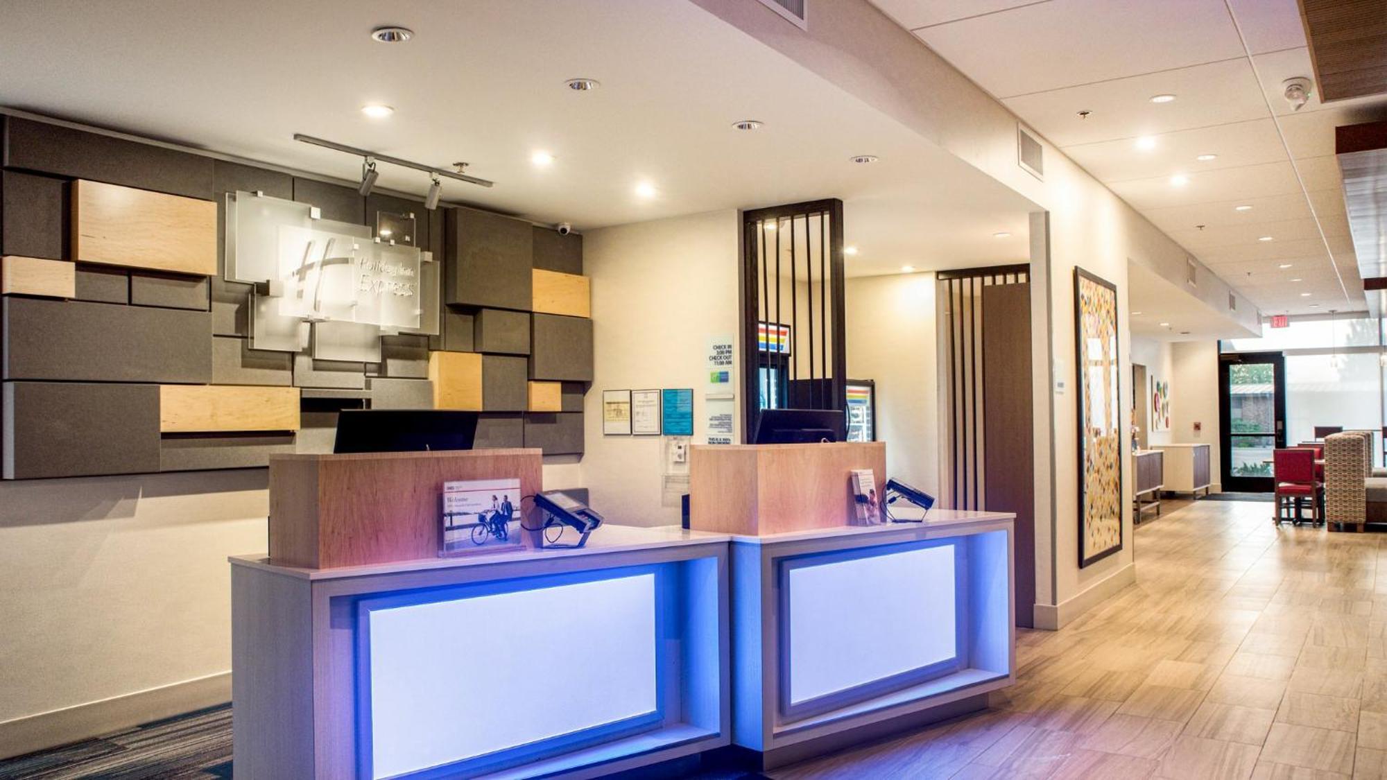 Holiday Inn Express & Suites Racine By Ihg Exterior foto